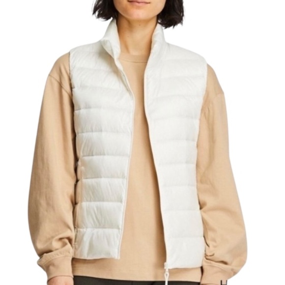 NWT Uniqlo women's ultra light down vest off white down feather puffer S - Picture 3 of 13